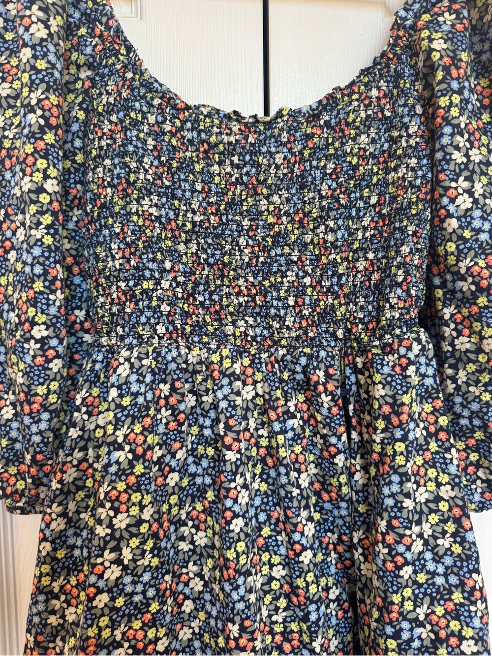 GAP Navy Floral Smocked Midi Dress - Picture 2 of 4